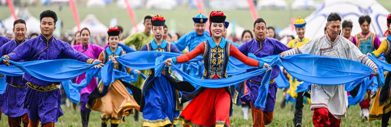 參加納達姆大會開幕 ▶ 甘單寺 ▶ GOBI 克什米爾羊毛旗艦店 ▶ 國營百貨公司 ▶ 蒙古傳統歌舞表演