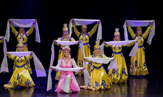 蒙古傳統歌舞表演