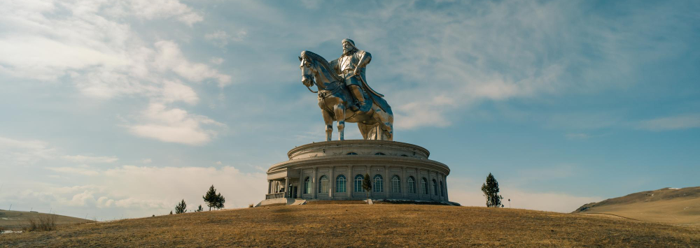 05/28(三)11:00在桃園機場一航廈AK航空團體櫃台集合搭乘AK航空 RF-512班機13:15-16:45， 飛行02:30  南韓清州國際機場(轉機04:45) 轉搭AK航空RF-421，21:30-00:05，飛行03:35　 烏蘭巴托機場-飯店