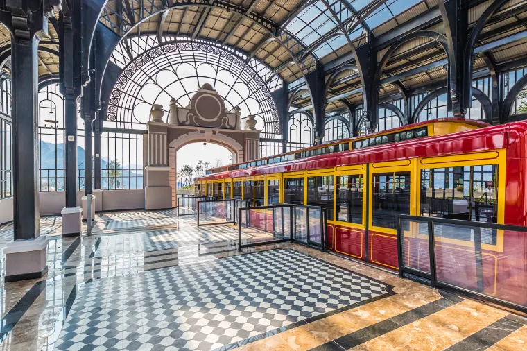 番西邦傳奇太陽世界