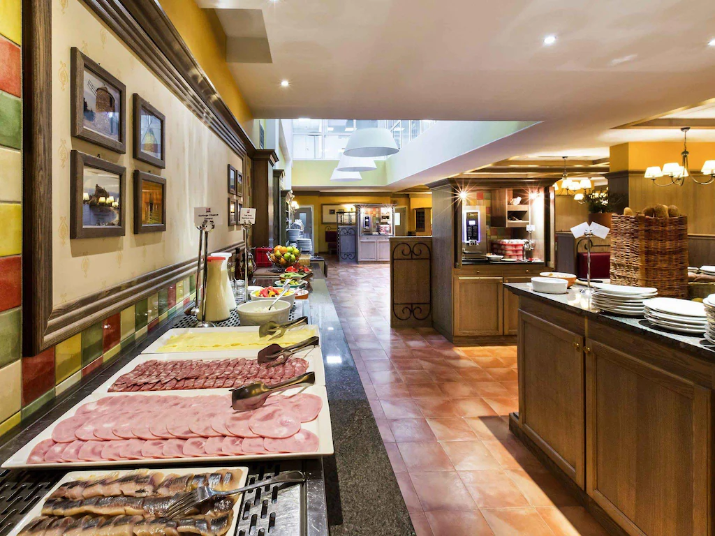 IBIS Saint Petersburg