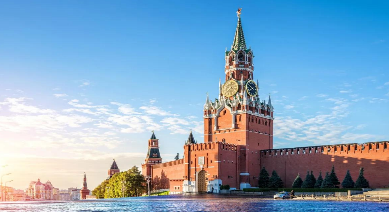 飯店-克里姆林宮-兵器博物館-杜蘭朵餐廳-蘇聯經濟展覽中心蘇聯共和國友誼紀念碑噴泉-蘇聯人民友誼大樓-毡靴餐廳