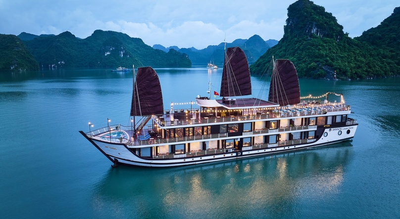 AMANDA LUXURY LAN HẠ CRUISE
