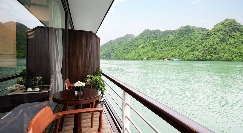 AMANDA LUXURY LAN HẠ CRUISE