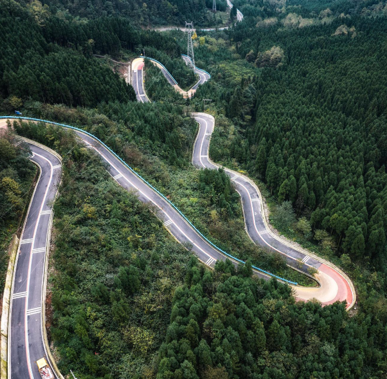 天路十八灣觀景台